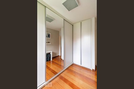 Apartamento para alugar com 100m², 3 quartos e 2 vagasQuarto