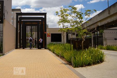 Apartamento para alugar com 55m², 2 quartos e 1 vaga Apartamento para alugar com 55m², 2 quartos e 1 vagaFachada