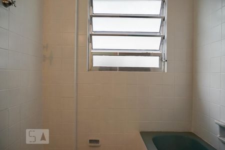 Apartamento para alugar com 120m², 3 quartos e sem vagaBanheiro