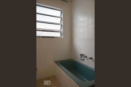 Apartamento para alugar com 120m², 3 quartos e sem vagaBanheiro