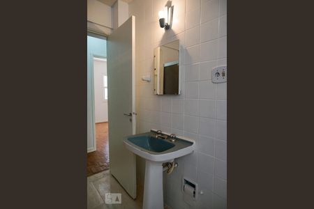 Apartamento para alugar com 120m², 3 quartos e sem vagaBanheiro