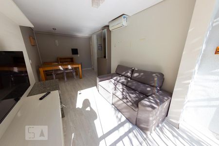 Apartamento para alugar com 3 quartos, 72m² em Camaquã, Porto Alegre