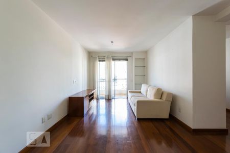 Apartamento à venda com 80m², 2 quartos e 3 vagasSala