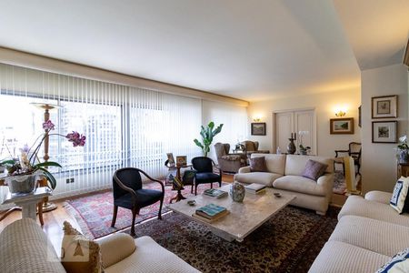Apartamento à venda com 352m², 4 quartos e 2 vagasSala