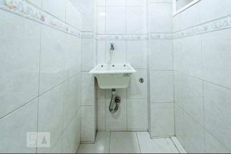 Apartamento para alugar com 55m², 2 quartos e sem vaga Apartamento para alugar com 55m², 2 quartos e sem vagaArea Serviço