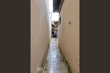 Casa à venda com 125m², 1 quarto e 2 vagasCorredor Entrada