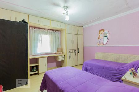 Casa à venda com 240m², 4 quartos e 3 vagas Casa à venda com 240m², 4 quartos e 3 vagasSuíte 1