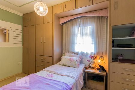 Casa à venda com 240m², 4 quartos e 3 vagas Casa à venda com 240m², 4 quartos e 3 vagasQuarto 2