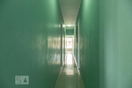 Casa à venda com 180m², 4 quartos e 4 vagasCasa 1 - Corredor