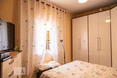 Casa à venda com 180m², 4 quartos e 4 vagasCasa 2 - Quarto 1