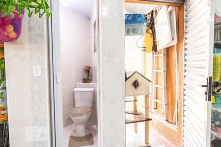 Casa à venda com 180m², 4 quartos e 4 vagasCasa 1 - Área de serviço