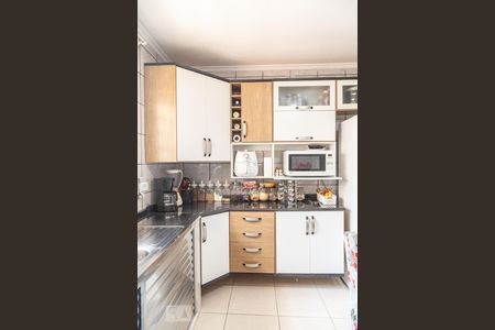 Casa à venda com 180m², 4 quartos e 4 vagasCasa 1 - Cozinha