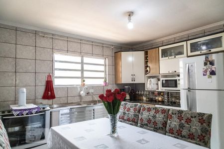 Casa à venda com 180m², 4 quartos e 4 vagasCasa 1 - Cozinha