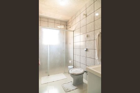 Casa à venda com 180m², 4 quartos e 4 vagasCasa 1 - Banheiro