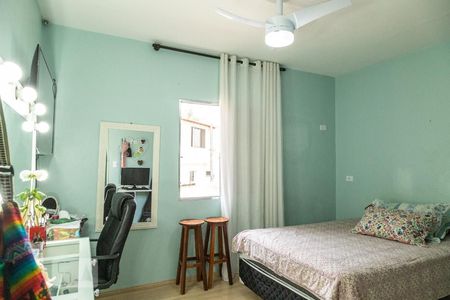 Casa à venda com 180m², 4 quartos e 4 vagasCasa 1 - Quarto 2