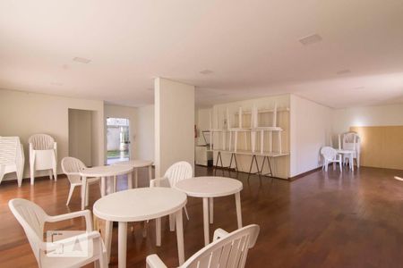 Apartamento para alugar com 42m², 1 quarto e 1 vagaÁrea comum - Salão de festas