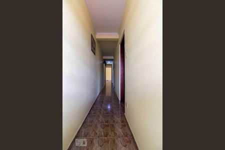 Corredor  de casa à venda com 3 quartos, 200m² em Jardim Planalto, São Paulo