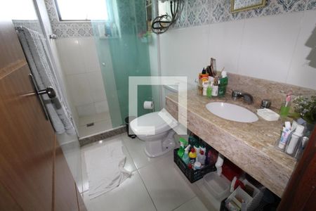 Apartamento à venda com 125m², 3 quartos e 1 vagaBanheiro do corredor
