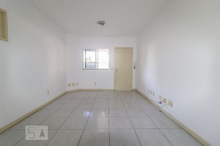 Sala de casa de condomínio para alugar com 3 quartos, 100m² em Anil, Rio de Janeiro
