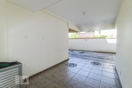 Garagem de casa de condomínio para alugar com 3 quartos, 100m² em Anil, Rio de Janeiro