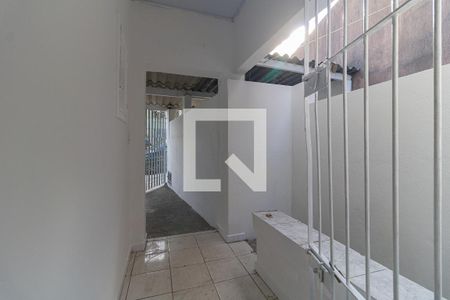 Casa para alugar com 42m², 1 quarto e 1 vaga Casa para alugar com 42m², 1 quarto e 1 vagaEntrada