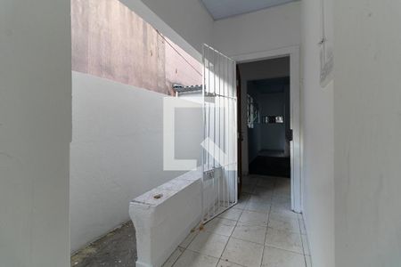 Casa para alugar com 42m², 1 quarto e 1 vaga Casa para alugar com 42m², 1 quarto e 1 vagaEntrada