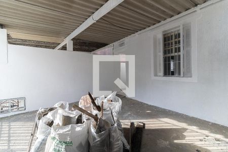 Casa para alugar com 42m², 1 quarto e 1 vaga Casa para alugar com 42m², 1 quarto e 1 vagaGaragem