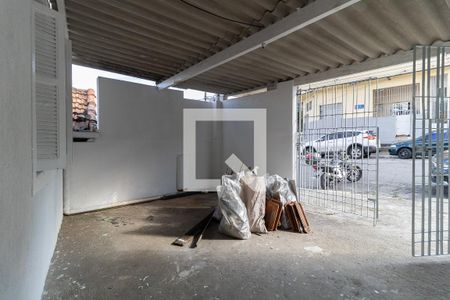 Casa para alugar com 42m², 1 quarto e 1 vaga Casa para alugar com 42m², 1 quarto e 1 vagaGaragem