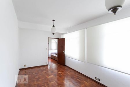 Sala 2 de apartamento para alugar com 3 quartos, 130m² em São Lucas, Belo Horizonte