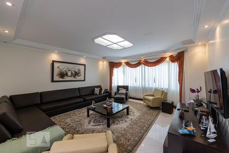 Casa para alugar com 3 quartos, 230m² em Água Rasa, São Paulo