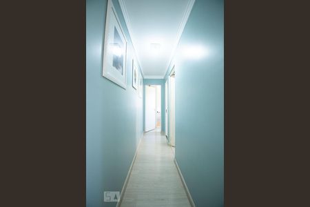 corredor de apartamento à venda com 2 quartos, 54m² em Vila Satúrnia, Campinas