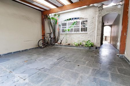 Casa à venda com 140m², 3 quartos e 2 vagas Casa à venda com 140m², 3 quartos e 2 vagasGaragem