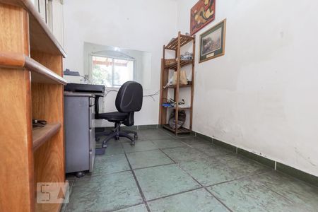 Casa à venda com 140m², 3 quartos e 2 vagas Casa à venda com 140m², 3 quartos e 2 vagasEscritório