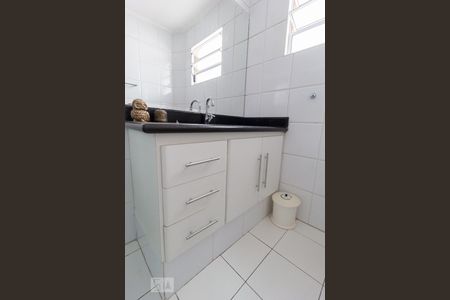 Casa à venda com 140m², 3 quartos e 2 vagas Casa à venda com 140m², 3 quartos e 2 vagasBanheiro dos Quartos 1 e 2