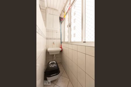 Apartamento à venda com 45m², 1 quarto e sem vagaServiço