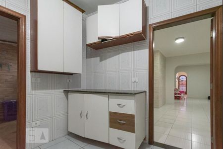 Casa à venda com 177m², 3 quartos e 2 vagasCozinha - Armários