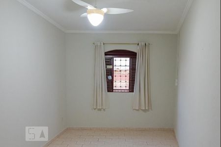 Casa à venda com 177m², 3 quartos e 2 vagasSuíte 1