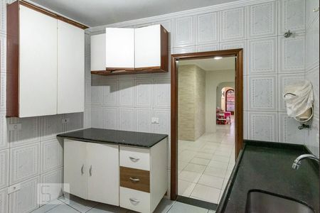 Casa à venda com 177m², 3 quartos e 2 vagasCozinha - Armários