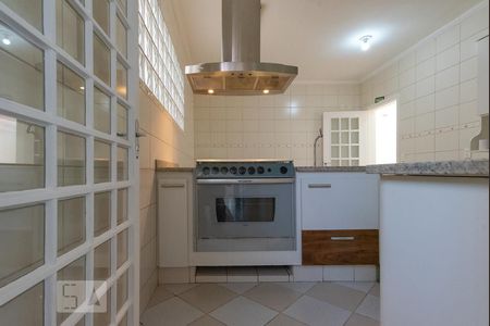 Casa à venda com 320m², 4 quartos e 4 vagasCozinha