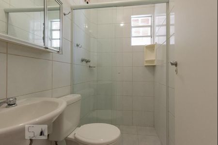 Casa à venda com 320m², 4 quartos e 4 vagasBanheiro 