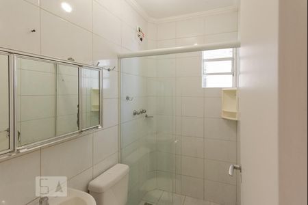 Casa à venda com 320m², 4 quartos e 4 vagasBanheiro 