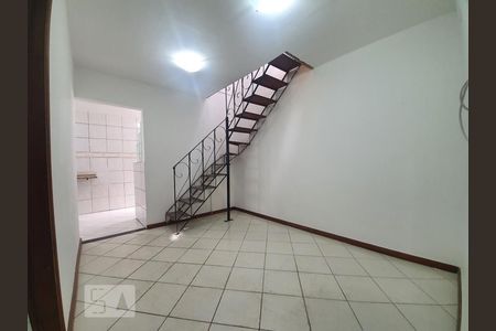 Casa à venda com 120m², 2 quartos e sem vagaSaleta