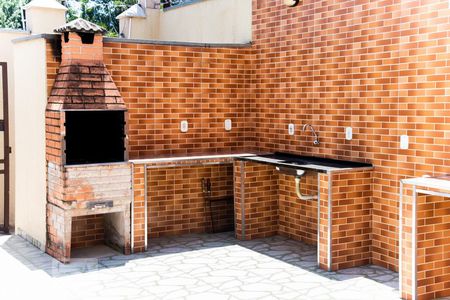 Casa para alugar com 300m², 3 quartos e 2 vagas Casa para alugar com 300m², 3 quartos e 2 vagasÁrea comum - Churrasqueira