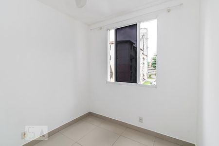 Quarto 1 de apartamento para alugar com 3 quartos, 55m² em Parada de Lucas, Rio de Janeiro