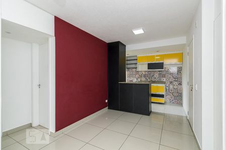 Sala de apartamento para alugar com 3 quartos, 55m² em Parada de Lucas, Rio de Janeiro