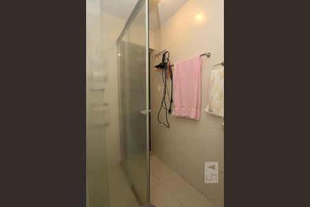 Apartamento à venda com 100m², 2 quartos e sem vagaBanheiro da Suíte