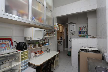 Apartamento à venda com 100m², 2 quartos e sem vagaCozinha