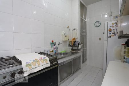 Apartamento à venda com 100m², 2 quartos e sem vagaCozinha