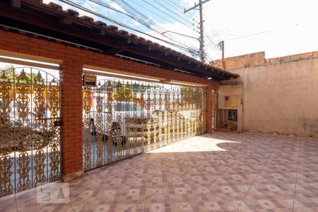 Casa à venda com 252m², 3 quartos e 2 vagas Casa à venda com 252m², 3 quartos e 2 vagasGaragem