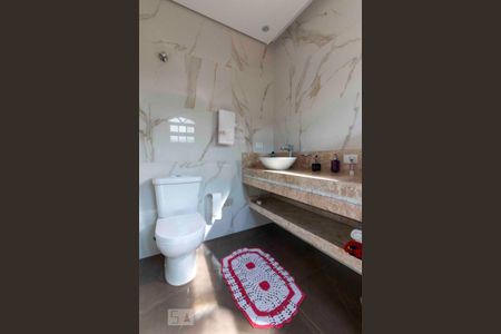 Casa à venda com 252m², 3 quartos e 2 vagas Casa à venda com 252m², 3 quartos e 2 vagasBanheiro Quarto 3 - Suite